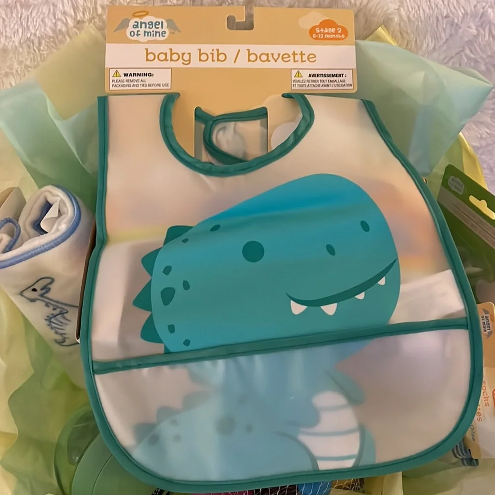 Dinosaur Themed Baby Shower Gift Basket or 6 Month Old Gift Set - Picture 5 of 5